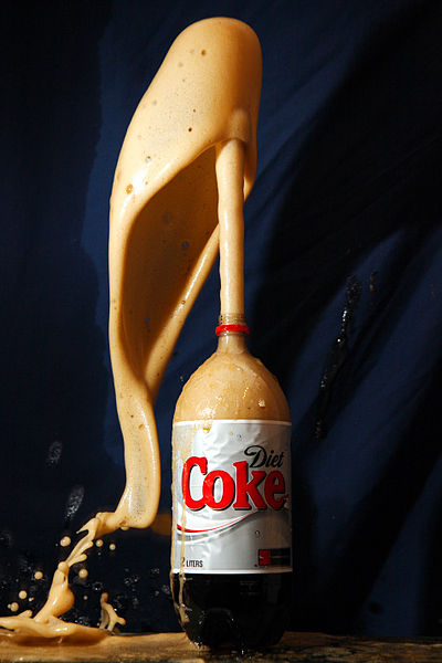 Fil:Diet Coke Mentos.jpg