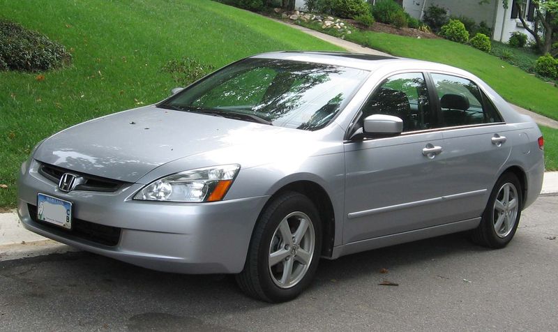 Fil:2003-2004 Honda Accord EX sedan.jpg