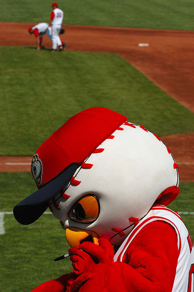 Fil:Hootz (Orem Owlz).jpg