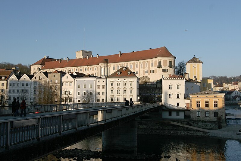 Fil:Steyr Town 02.jpg