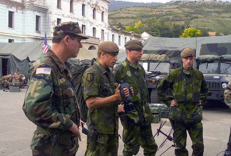 Fil:Swedish Soldiers in Kosovo.jpg