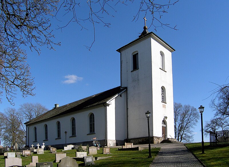 Fil:Järpås kyrka.JPG