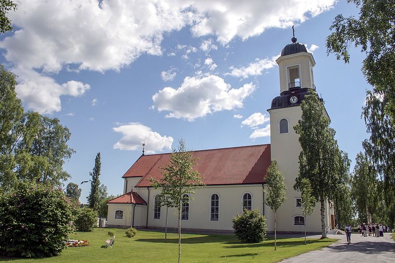 Fil:Bjurholms kyrka Sweden.jpg