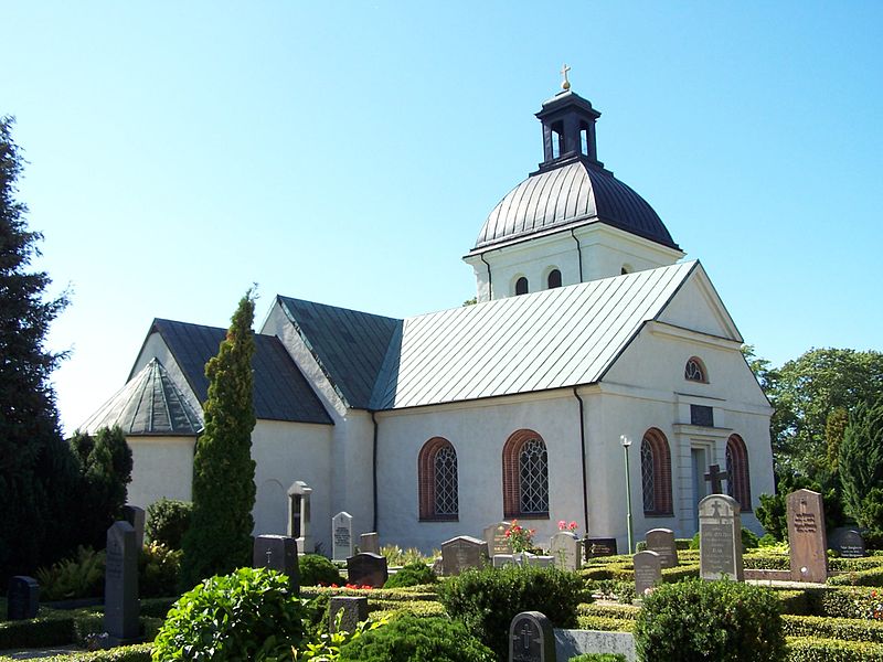 Fil:Norrvidinge kyrka.jpg