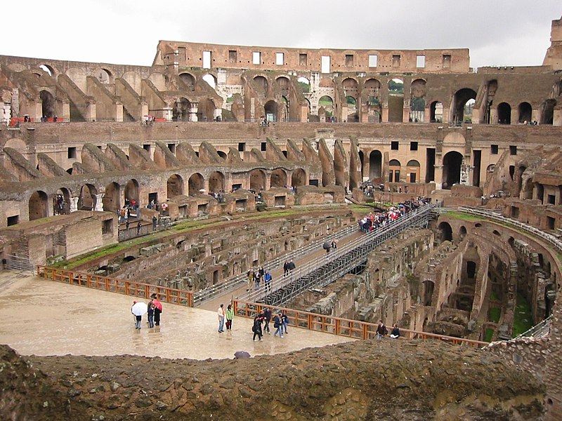 Fil:Colosseum-interior.01.JPG
