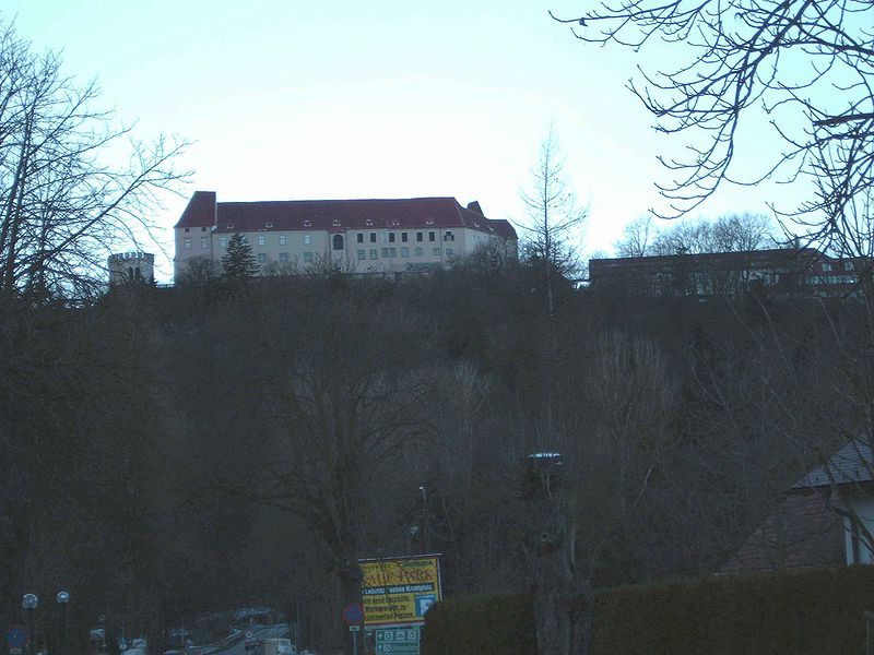 Fil:Seggau castle near Leibnitz 21-12- 2005.jpg