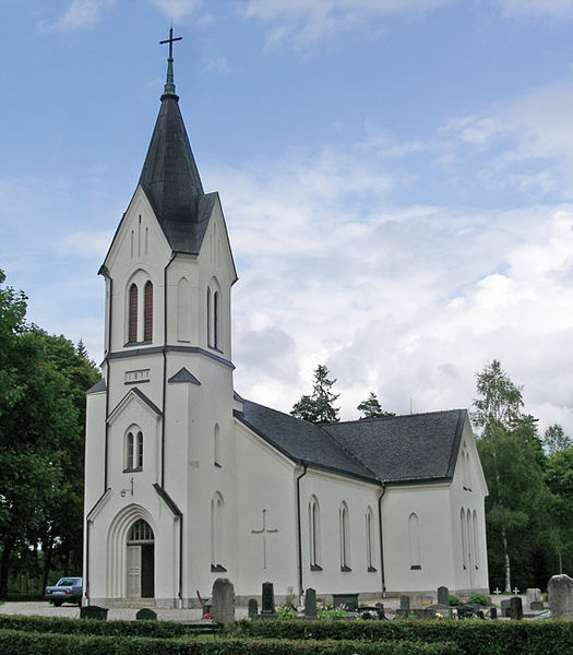 Fil:Vikers-kyrka-2004-07-24.jpg