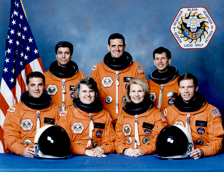 Fil:STS-58-crew.jpg