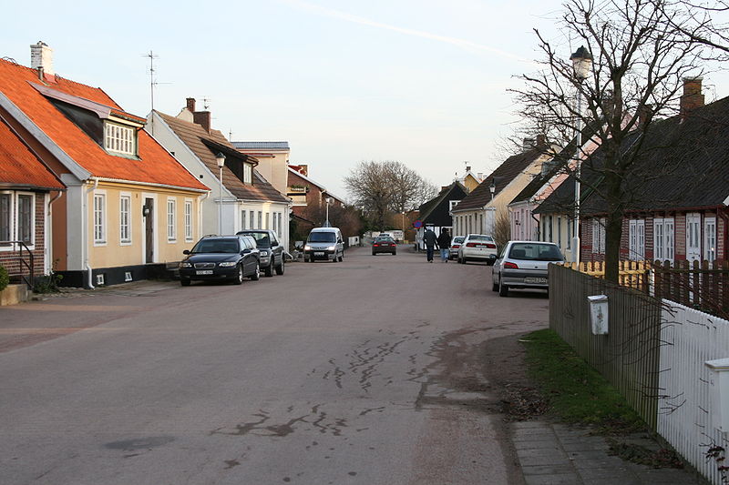 Fil:Viken, Bygatan (Feb 2008).jpg