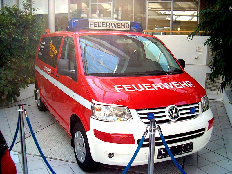 Fil:Volkswagen T5 Feuerwehr.jpg