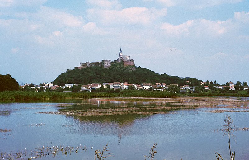 Fil:Burg Güssing.jpg