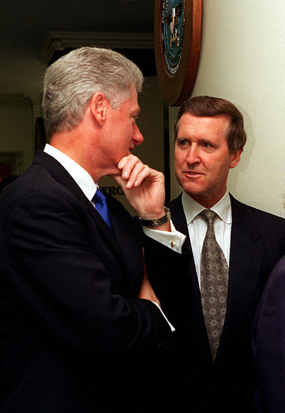 Fil:Clinton and Cohen meeting at the Pentagon.jpg