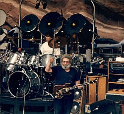 Jerry Garcia 1987 (i bakgrunden Mickey Hart)