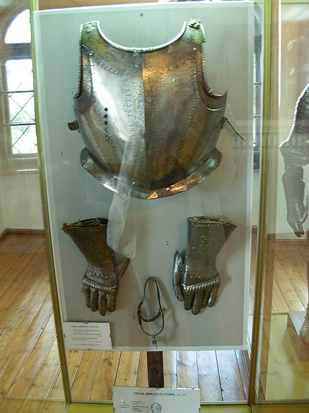 Fil:Armor in Muzeum Zagłębia 02.JPG