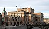 Det oscarianska operahuset i Stockholm (Kungliga operan), invigs denna dag 1898.