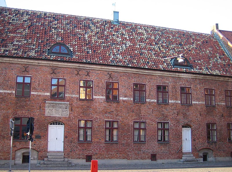 Fil:Rosenvingeska huset, Malmö.jpg