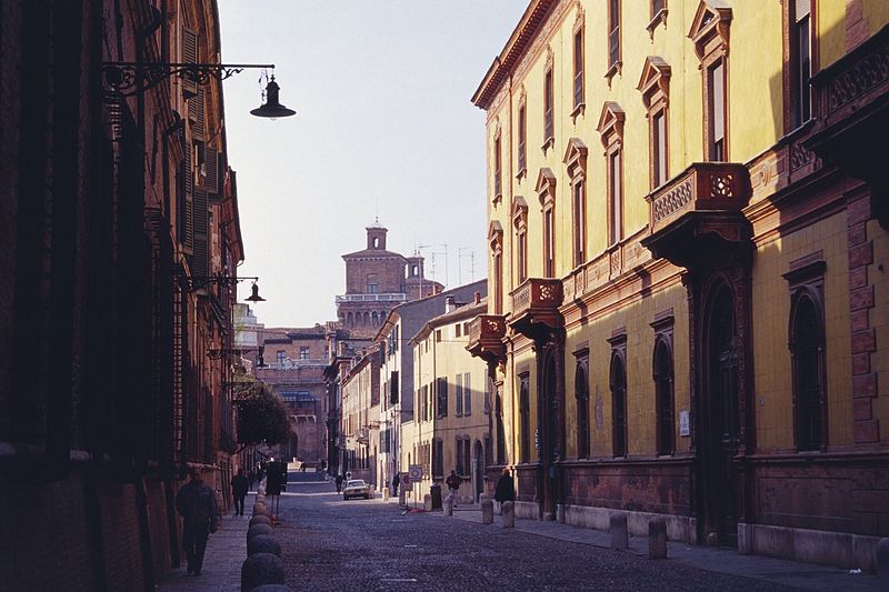 Fil:Ferrara 01.jpg