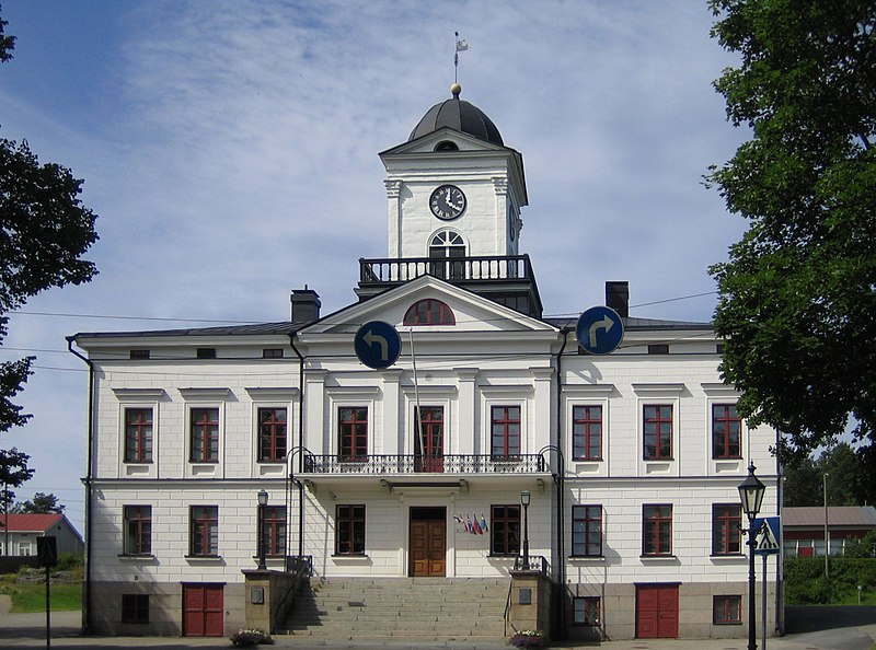 Fil:Kristinestad town hall.jpg