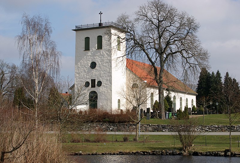 Fil:Glimåkra kyrka-1.jpg