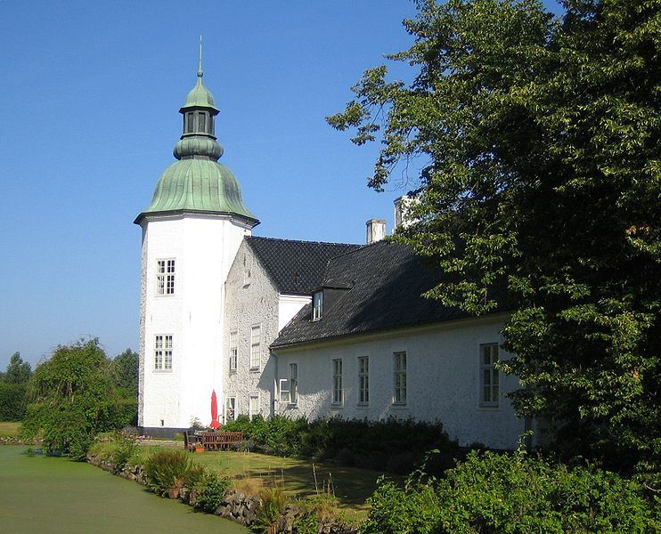 Fil:Swedish castle Osbyholm.jpg