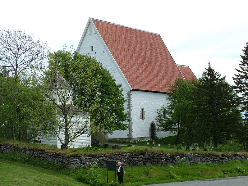Fil:Harstad Kirche von Trondenes.jpg