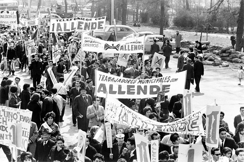 Fil:Allende supporters.jpg