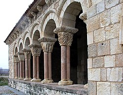 Den romanska kyrkan i Duraton