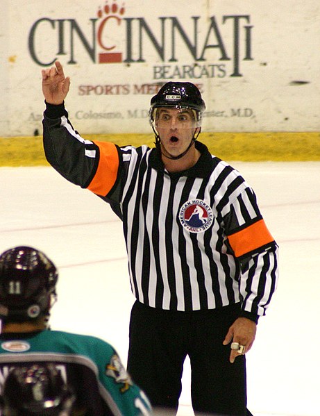 Fil:Referee hockey ahl 2004.jpg