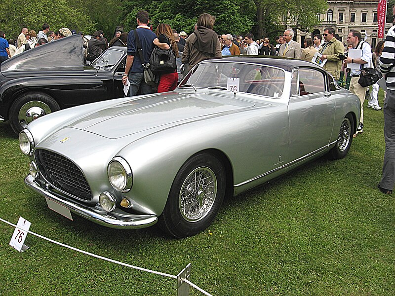 Fil:Ferrari 250-Europa Front-view.JPG