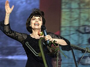 Mireille Mathieu uppträder i Moskva, 2005