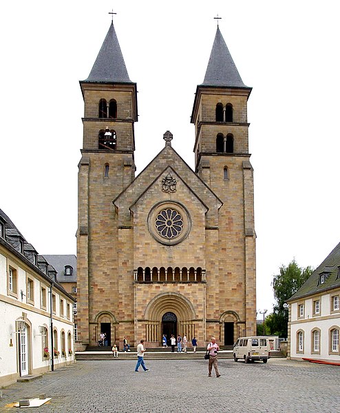 Fil:Basilica in Echternach.jpg