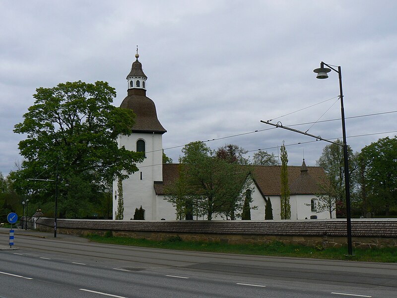 Fil:Oestra Eneby kyrka.JPG