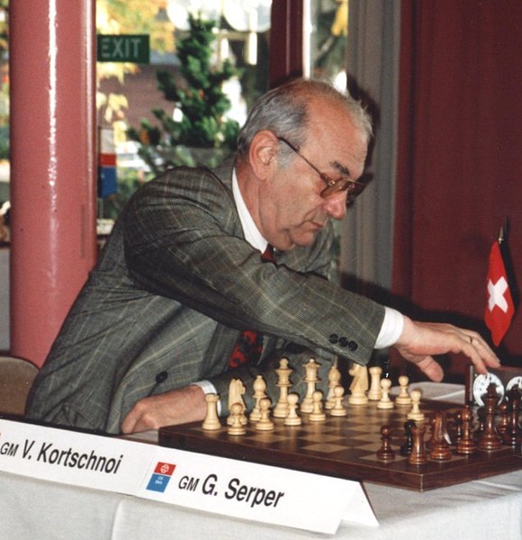 Fil:Victor Korchnoi.jpg