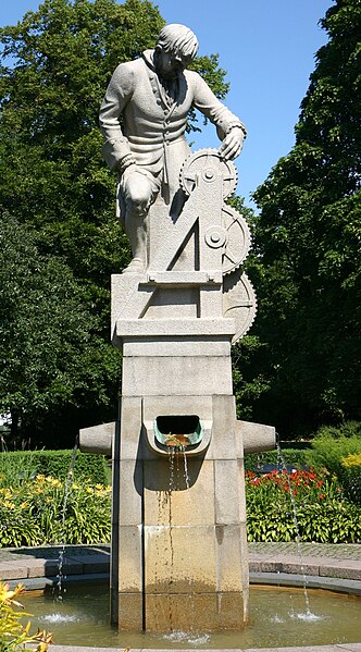 Fil:Christopherpolhem-statue-gothenburg.jpg