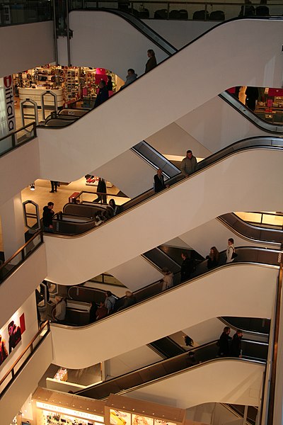 Fil:Escalators-Magasin-Copenhague-1.jpg