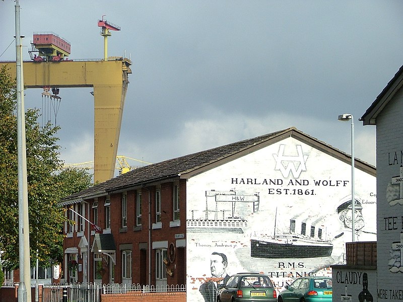 Fil:Harland and Wolff mural in Belfast.jpg