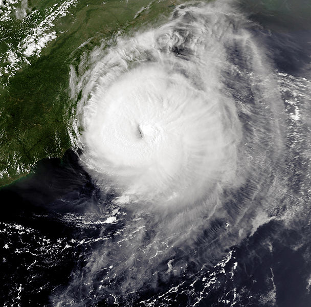 Fil:Hurricane Emily 31 aug 1993 2059Z.jpg