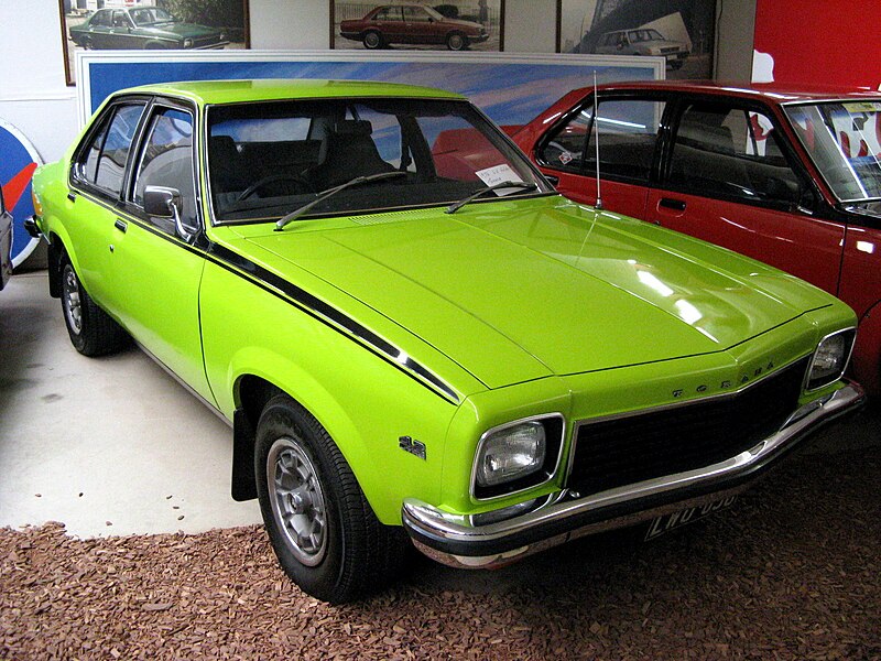 Fil:Holden LX Torana 1976 01.jpg