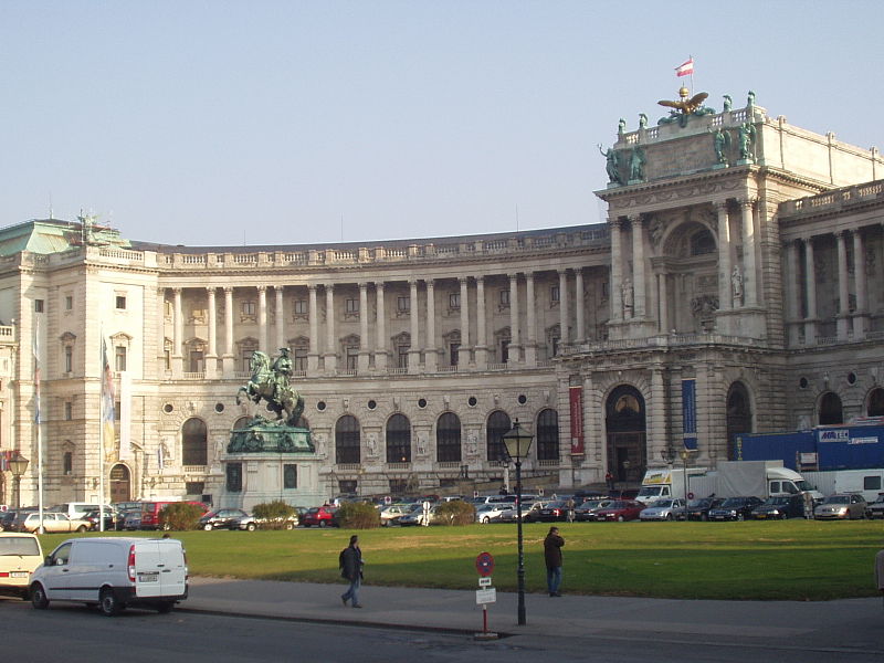 Fil:Österreichische Nationalbibliothek 2.jpg