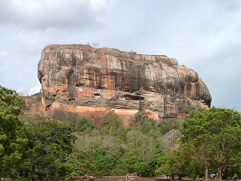 Fil:Sri Lanka-Sigiriya-Rock.JPG