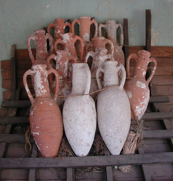 Fil:Amphorae.jpg