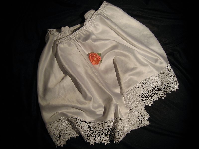 Fil:French knickers 02.jpg