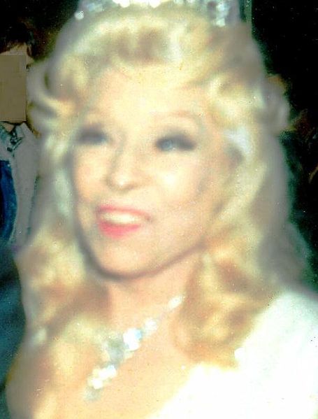 Fil:Mae West 1978.jpg