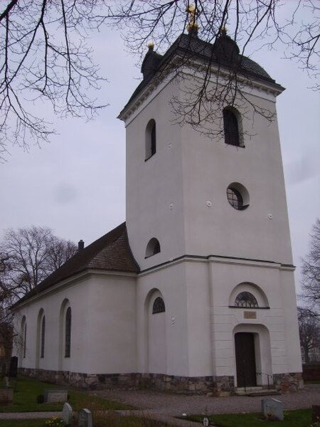 Fil:Tåby kyrka, den 6 april 2008, bild 1.jpg