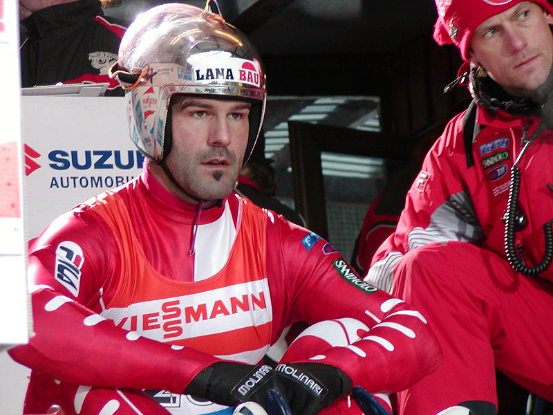 Fil:Rodel-Weltcup-2005-Oberhof-Zoeggeler.jpg