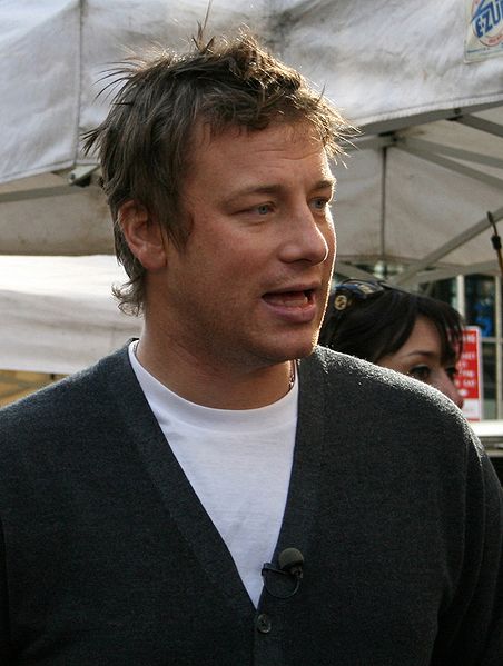 Fil:Jamie Oliver retouched.jpg