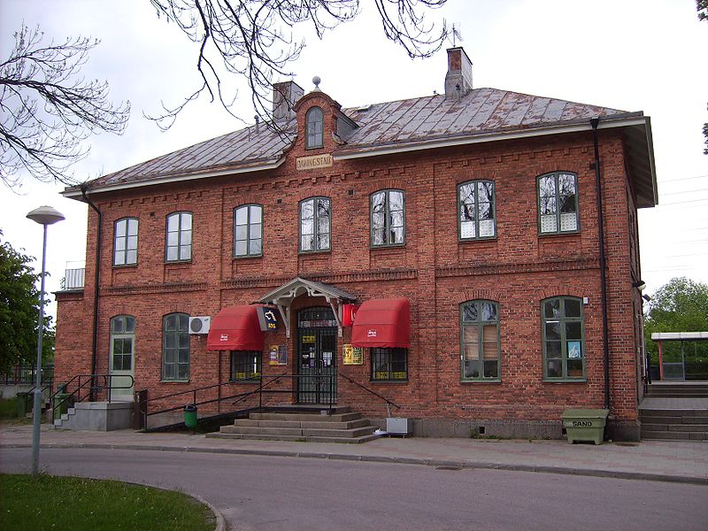 Fil:Vikingstads station, den 25 maj 2007, bild 3.jpg