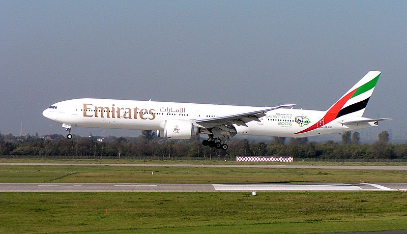 Fil:Emirates B777-300ER A6-EBD.jpg