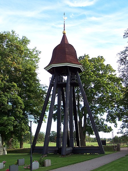 Fil:Arby kyrka bell tower.jpg