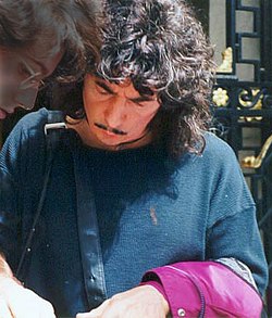 Ritchie Blackmore skriver autografer, 2006